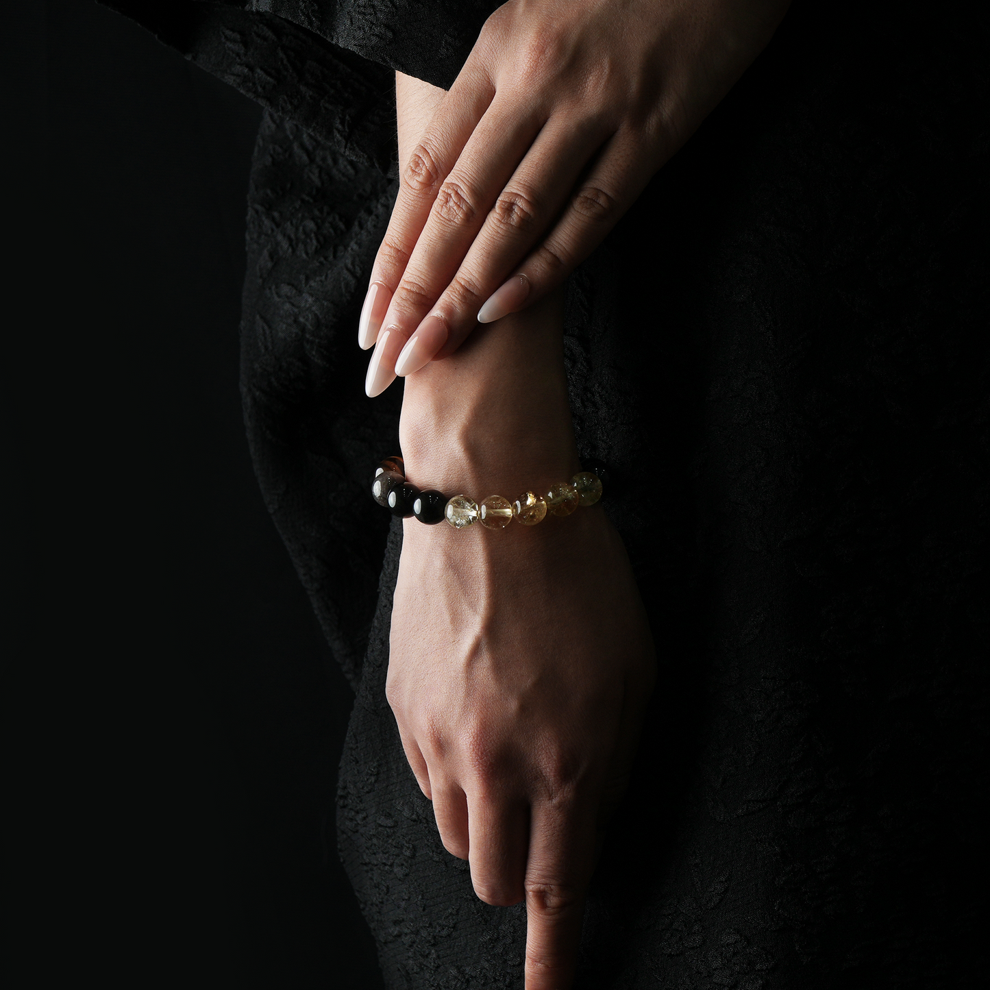 Solar Strength Bracelet – Confidence, Abundance & Grounding
